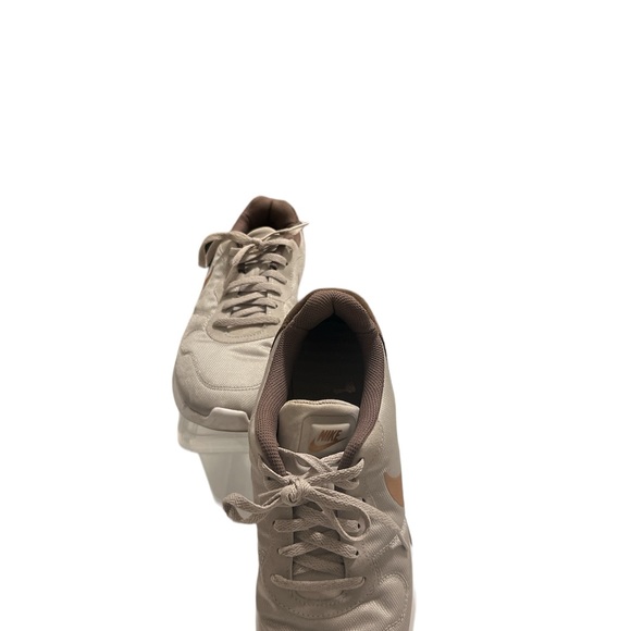 Nike Workout/Running Shoes size 9 - Picture 4 of 7